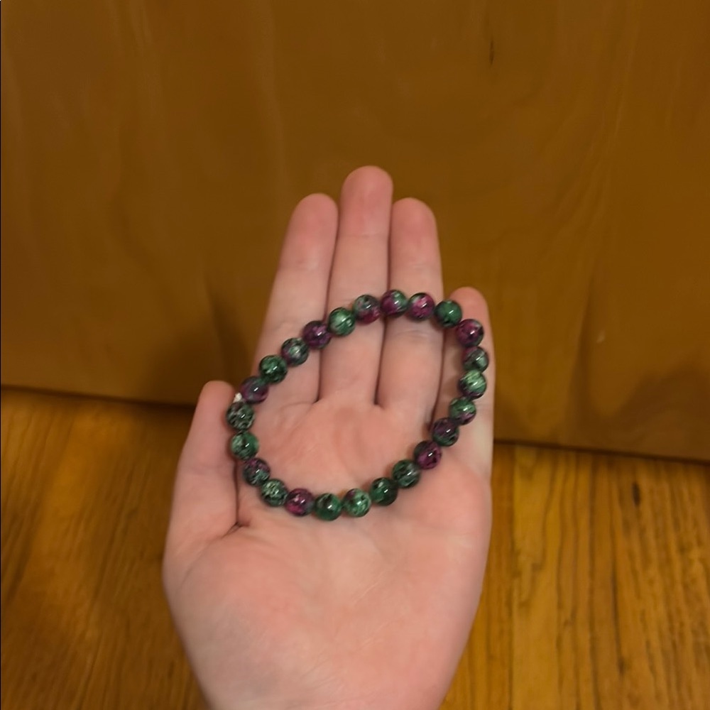 Source Unknown Green and Purple Beaded Bracelet - Picture 1 of 3